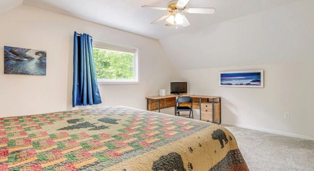 Lake Lure Mountain Retreat w/ Fire Pit & Gas Grill, Забронировать Отель Отели Лейк-Лур 3 звезды, 3*