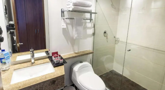 Четырёхместный номер Standard Best Western Plus Santa Marta Hotel