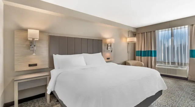 Двухместный номер Standard Holiday Inn Knoxville N - Merchant Drive by IHG