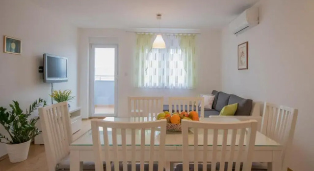 Apartment Petra, Забронировать Апартаменты/квартира Имотски Dalmatian Zagora, рядом с Blue Lake