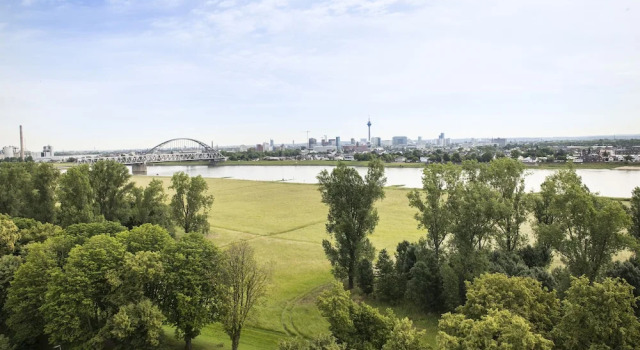 Номер Premium Crowne Plaza Düsseldorf - Neuss by IHG