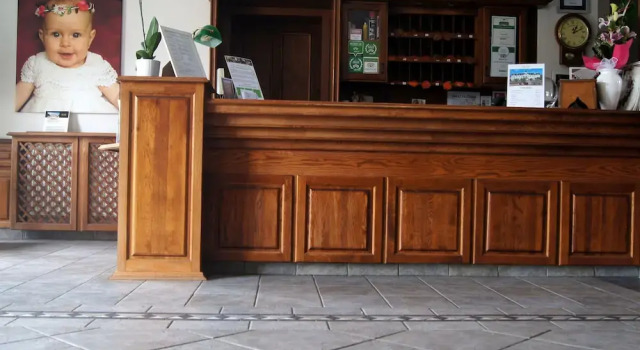 Hotel AGATKA Bratislava, Rezervasyon Otel Pezinok Pezinska Baba