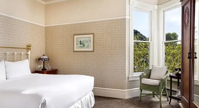 Номер Deluxe Centrella Hotel, a Kirkwood Collection Hotel