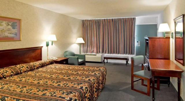 Americas Best Value Inn & Suites-memphis/graceland, Prenota Hotel Hotel a Memphis con piscina, Piscina