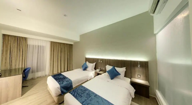 Двухместный номер Superior Flora by Crossroads Hotel
