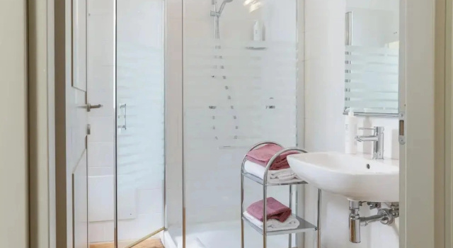 Апартаменты Lakefront Contemporary
