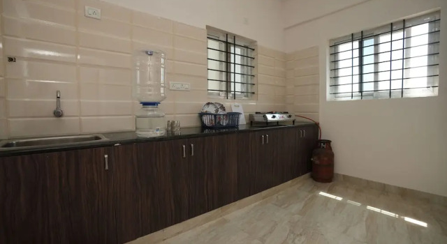 Апартаменты Premium Srushti Service Apartment