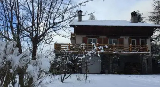 Chalet Anduebis, Varaa Mökki Valdeblore 
