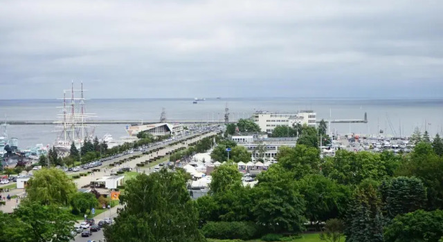 Słoneczny Skwer 13, Varaa Huoneisto Gdynia 