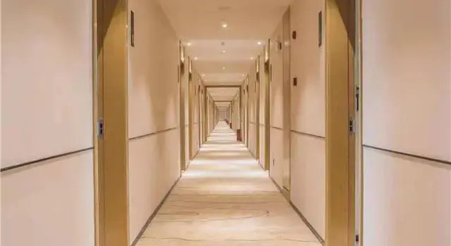 City Comfort Inn Kunming Qianxing Road Dashanghui Branch, Rezerwuj Hotel Hotele w Kunming z parkingiem, Parking