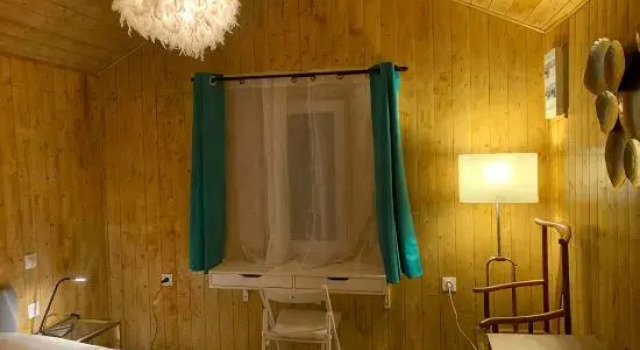 Люкс Romantic Nature Chalet   Peaceful Escape by the Marne River
