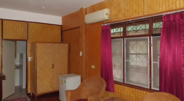 Lolita Bungalow