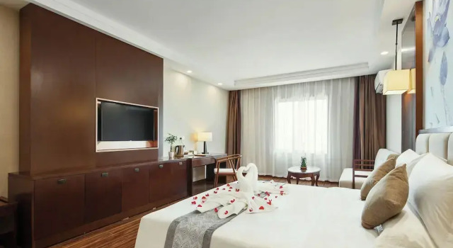 Номер Deluxe Rose Garden International Hotel