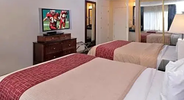 Четырёхместный номер Standard Red Roof Inn Arcata