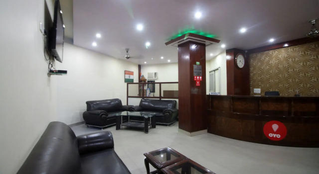 OYO 9148 Hotel Global Inn
