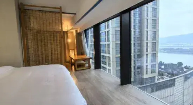 Двухместный люкс Дуплекс с видом на реку Gufengli River View Homestay (Wu Yi Square IFS)