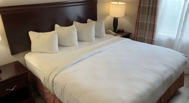 Двухместный номер Standard Country Inn & Suites by Radisson, Jacksonville West, FL