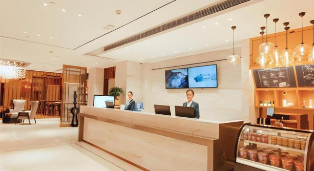 City Comfort Inn Honghu Huijin Wealth Plaza Golden Sunshine, Prenota Hotel Hotel a Hubei con parcheggio, Parcheggio