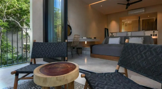 Люкс с балконом и с видом на сад Casa Agape Boutique Hotel Rooftop Pool & Beach club access