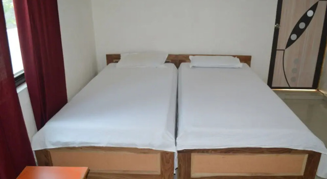 Middle Way Home Stay