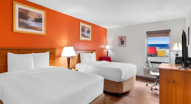 Четырёхместный номер Standard Travelodge by Wyndham Winchester