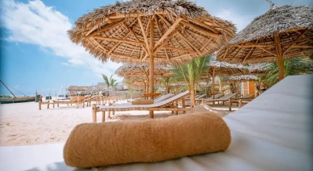 Номер Deluxe oceanfront Sansi Kendwa Beach Resort