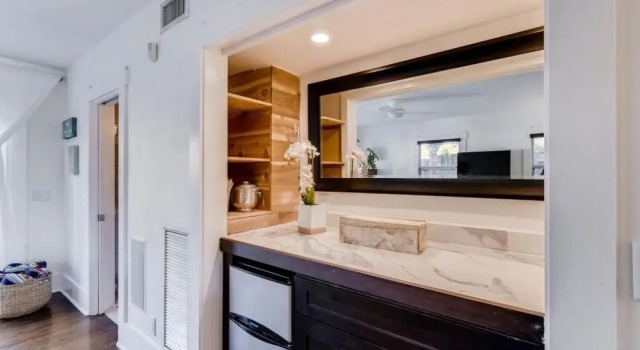 West Palm Beauty With Private Pool 4 Bedroom Home by RedAwning, Rezerwuj Hotel West Palm Beach Palm Beach County