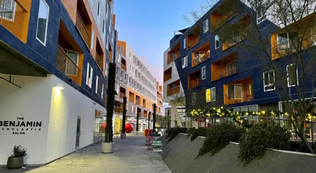 Апартаменты Spacious Entire Apt w Parking in Arts District DTLA B5