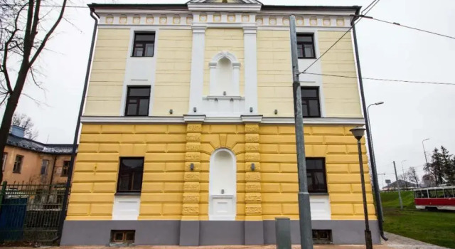 Апартаменты Riverside Apartment