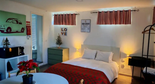 Casa Do Refugio Guest House, Забронировать Отель Отели Ковильян с парковкой, рядом с University of Beira Interior, Парковка