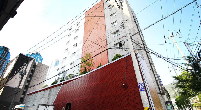 CozyTree Hotel