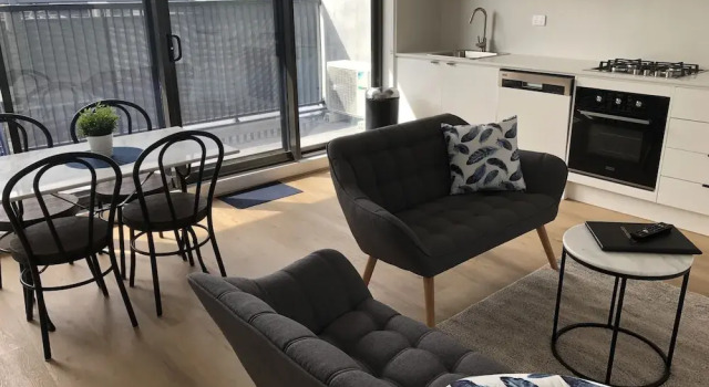 Q Squared Serviced Apartments, Забронировать Апартаменты/квартира Апартаменты Мельбурна, рядом с Australian Institute of Management, Апартаменты/квартира