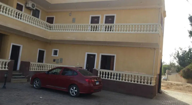 Pyramids Empire Inn