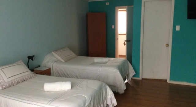 Четырёхместный семейный номер Standard Hostal La Base