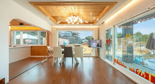 Yeosu La Rosa Private Pool Villa Pension, Reserva ahora Villa Cabañas en Jeolla del Sur, Cabaña
