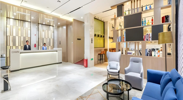 Echarm Hotel Kunming Railway Station, Rezerwuj Hotel Hotele w Guandu z basenem, Basen