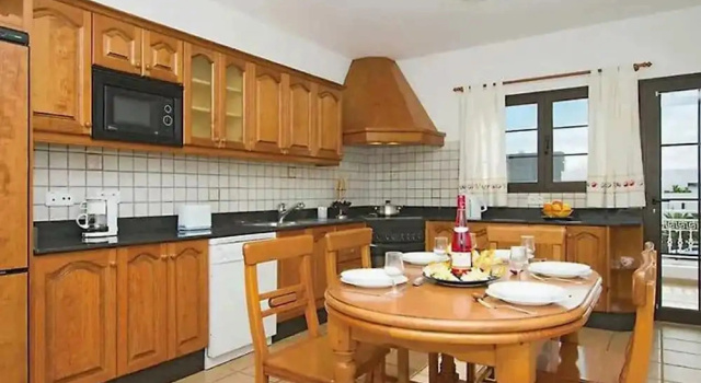 Коттедж Villa Diama With 3 Bedrooms and 2 Bathrooms