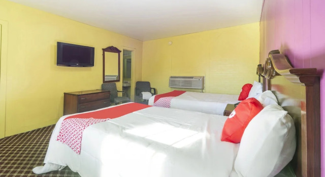 Четырёхместный номер Standard OYO Hotel Brookhaven MS Hwy 51 North