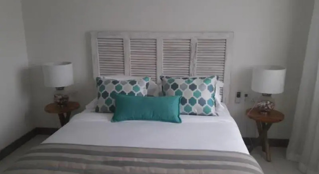 L'Escale Beachfront Luxury Suite By Dream Escapes