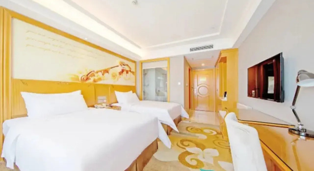 Vienna Hotel (Zhongshan Ancient Town Haizhou), Забронировать Отель Отели Гуандун 3 звезды, 3*