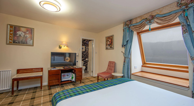 Полулюкс с видом на озеро Muthu Fort William Hotel
