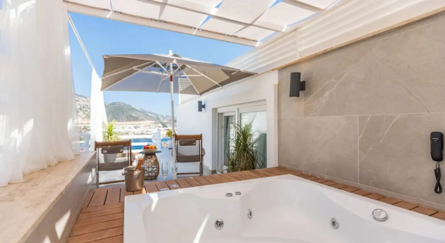 Номер Standard Пентхаус с видом на море Kalkan Saray Suites Hotel