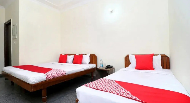 Amrit Guest House By OYO Rooms, Book Pension Jalandhar Punjab