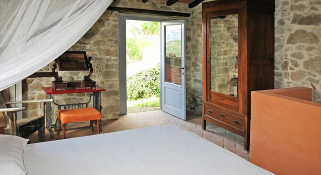 Stone house with exclusive garden and pool and private parking, Réserver Maison de vacances Bagni di Lucca 