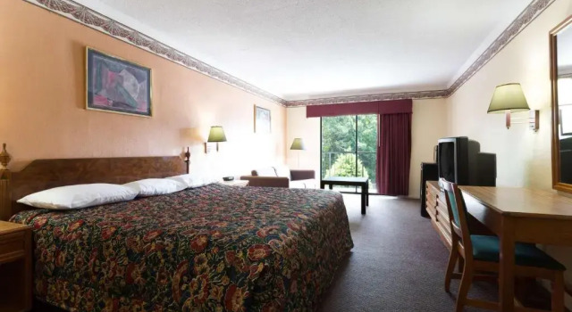 Номер Standard Motel 6 Raleigh, NC   Downtown South