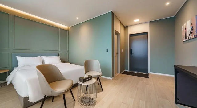 Номер Royal Brown Dot Hotel