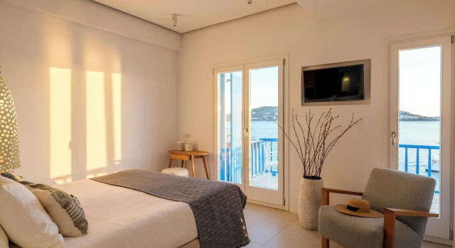 Bluetopia Suites