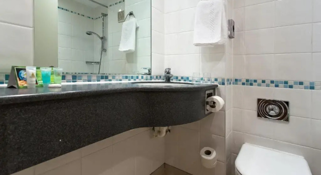Одноместный номер Standard Britannia Leeds Bradford Airport