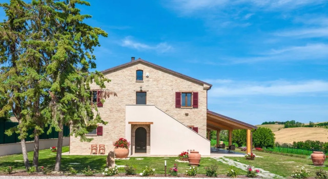 Вилла I Gelsi 12&2 by Marche Holiday Villas