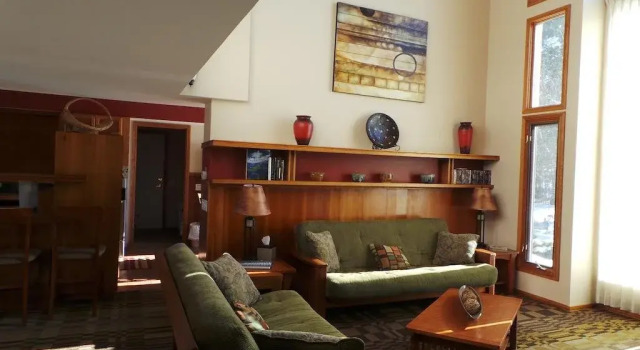 Log Gables- Dresser House, Забронировать Отель Отели The Dells 3 звезды, 3*